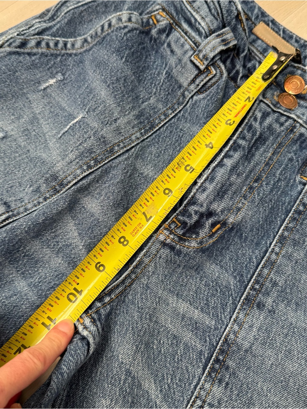 Pilcro Relaxed distressed Carpenter Jeans - Blue Denim Women’s - Picture 4 of 9